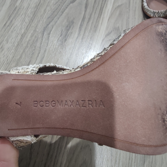 BCBGMaxAzria Tabitha Cream and Tan Snakeskin Heels - Picture 5 of 7